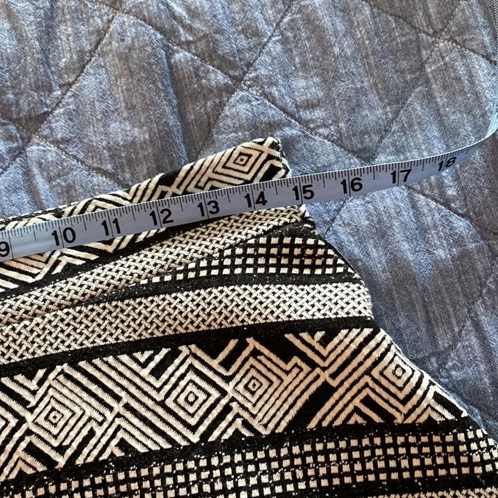 Patterned skirt - Picture 6 of 8